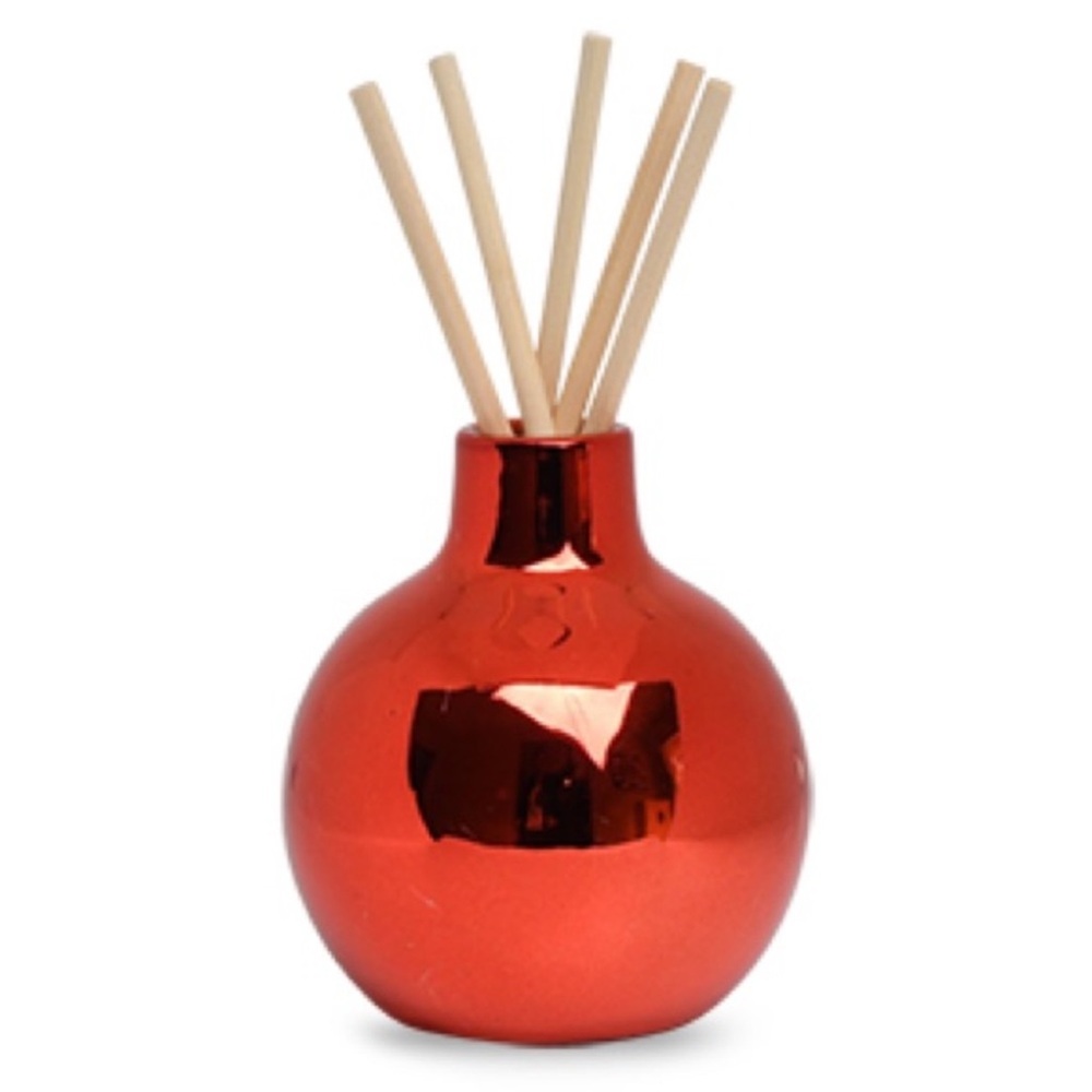 Holly Red Ornament Reed Diffuser